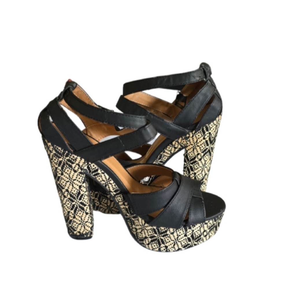Qupid Sandal Pumps Faux Leather Black Tan Raffia Strappy Heels Women's Size 7